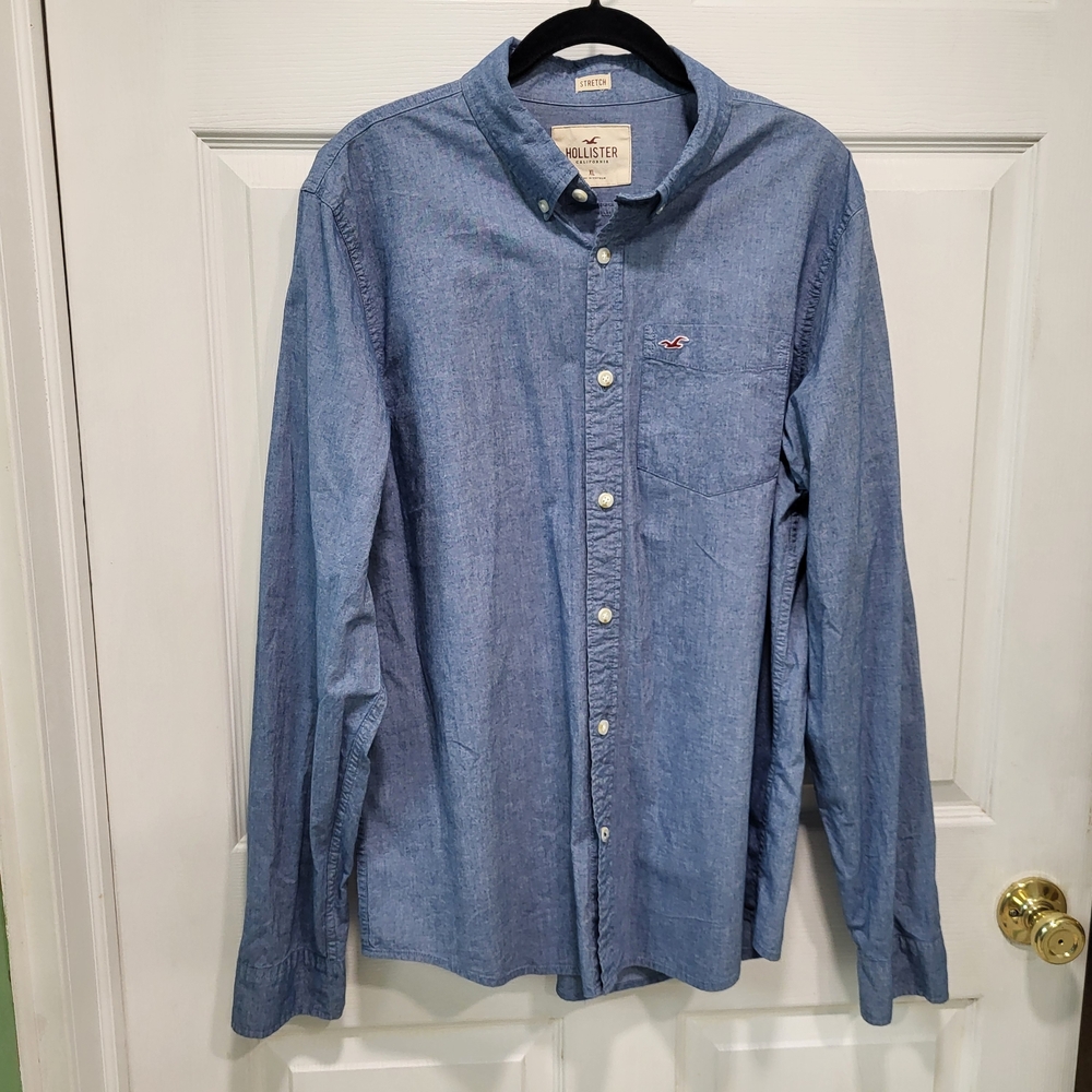 Hollister Men's Blue Shirt
